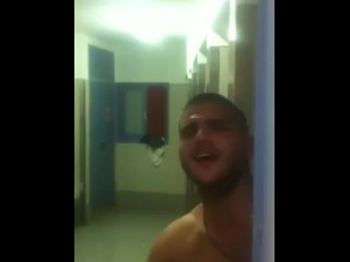 Israeli soldiers singing in showers